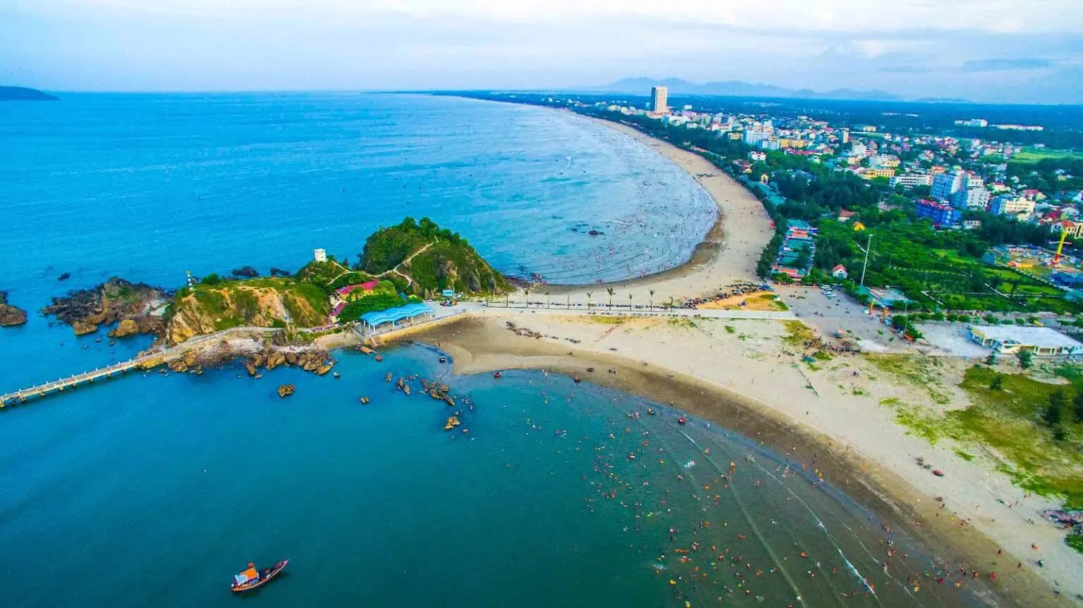 dao-lan-chau-1-1777517777 dao-lan-chau-1-1777517777.webp