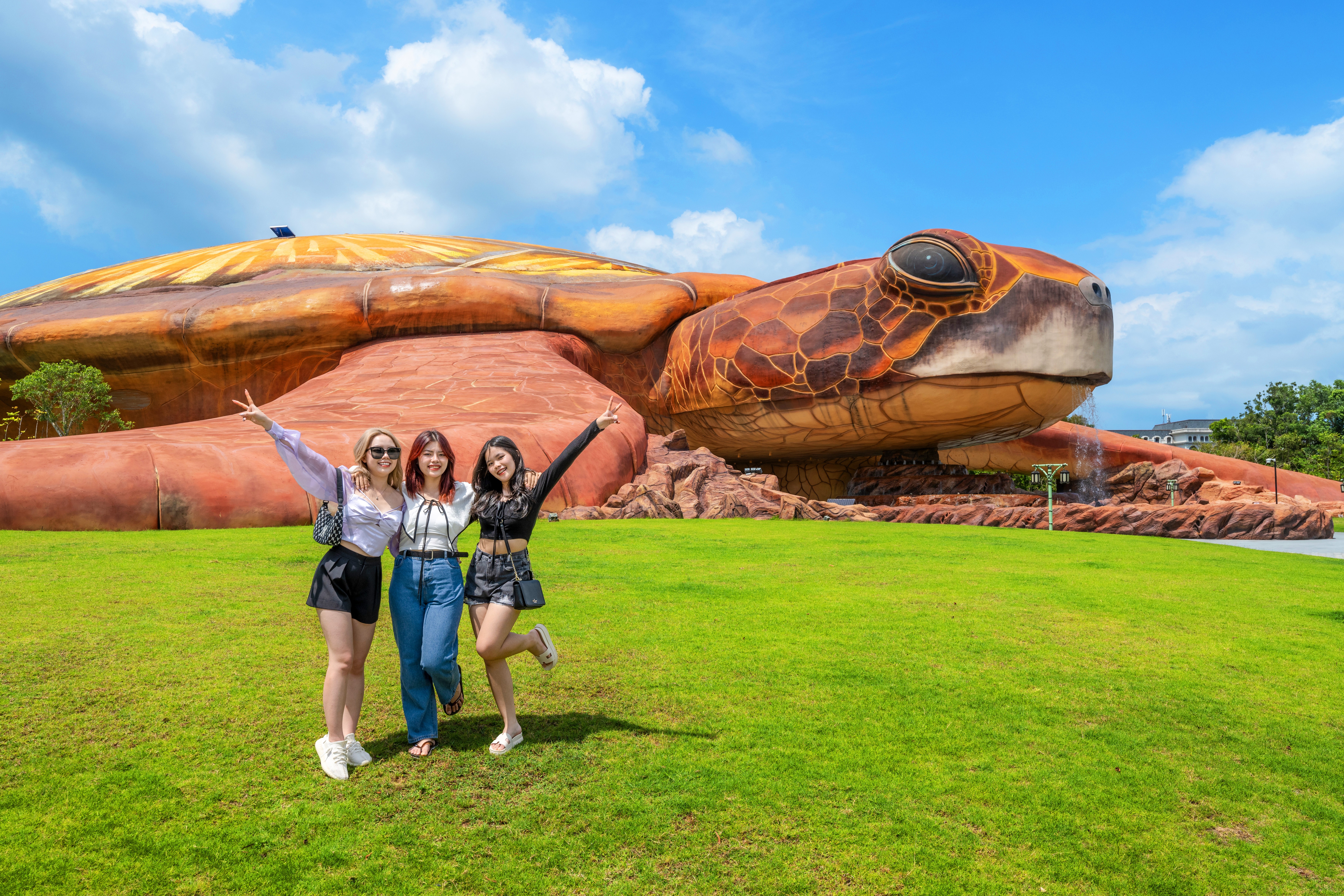 4-phu-quoc-thuy-cung-1779364310 4-phu-quoc-thuy-cung-1779364310.jpg