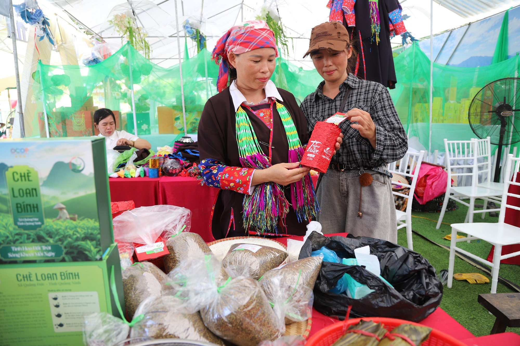 9-che-loan-binh-1786457481.jpg