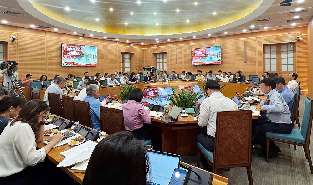 hn2-toan-canh-buoi-lam-viec-1789744513.jpg