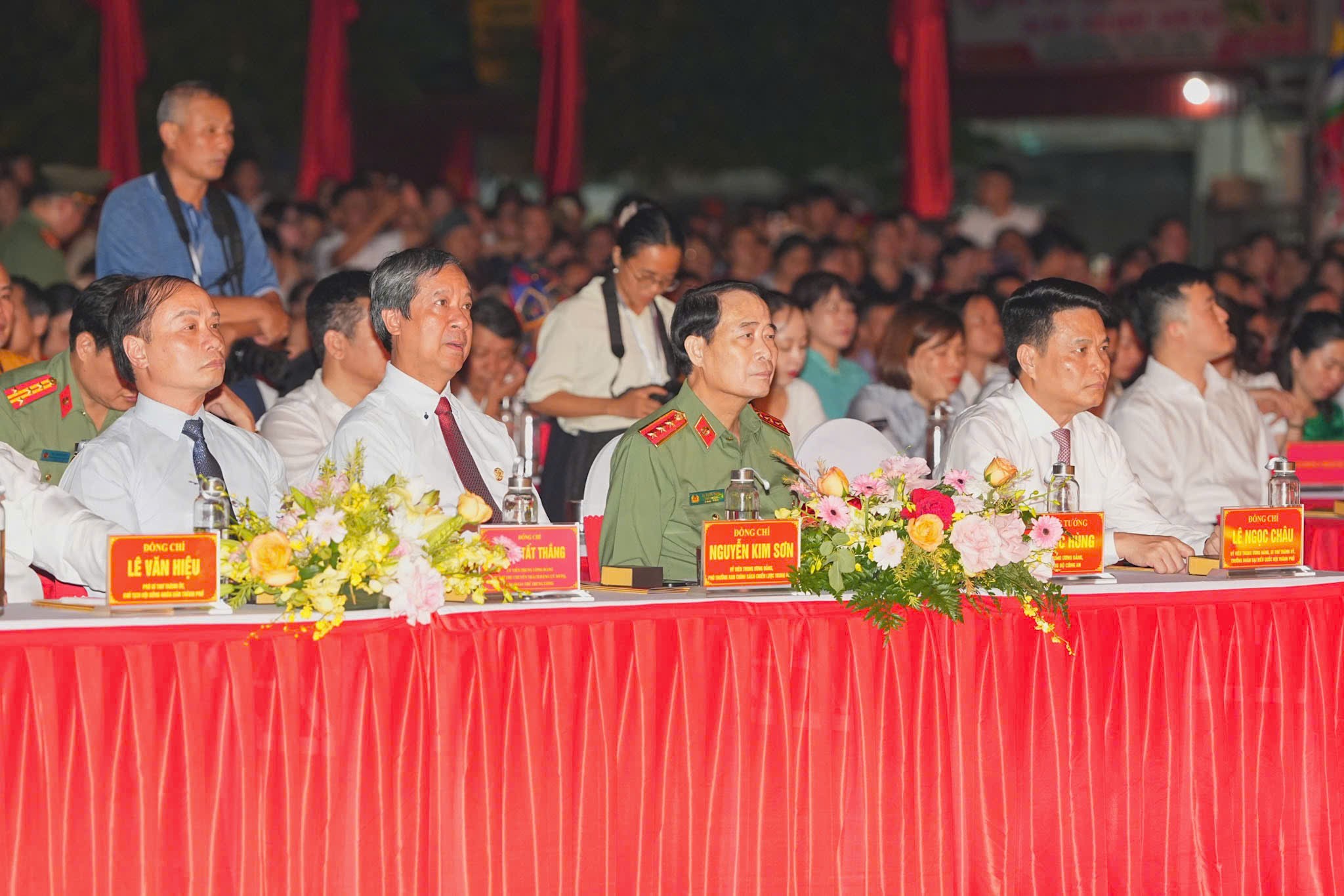 lanh-dao-dang-nha-nuoc-du-1790481253 lanh-dao-dang-nha-nuoc-du-1790481253.jpg